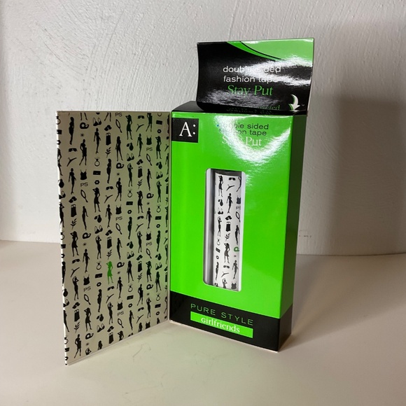 Pure Style Girlfriends Double-Sided Fashion Tape – 36 Strips – New - Picture 2 of 4